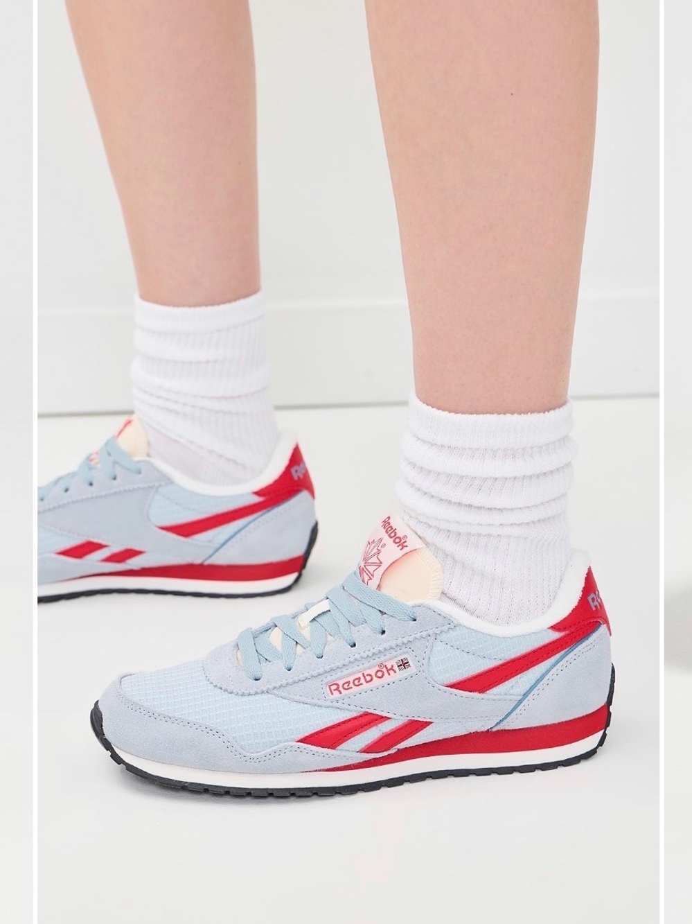 Reebok Classic Light Blue & Red Women's Running Sneakers Sz 8